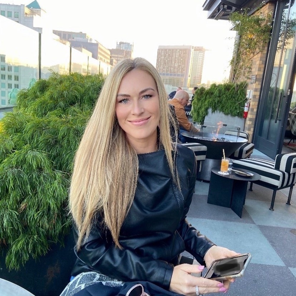Meet your Posher, Angie